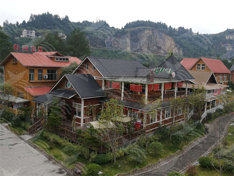 選擇合成樹(shù)脂瓦，為南方屋頂雨季防水護航